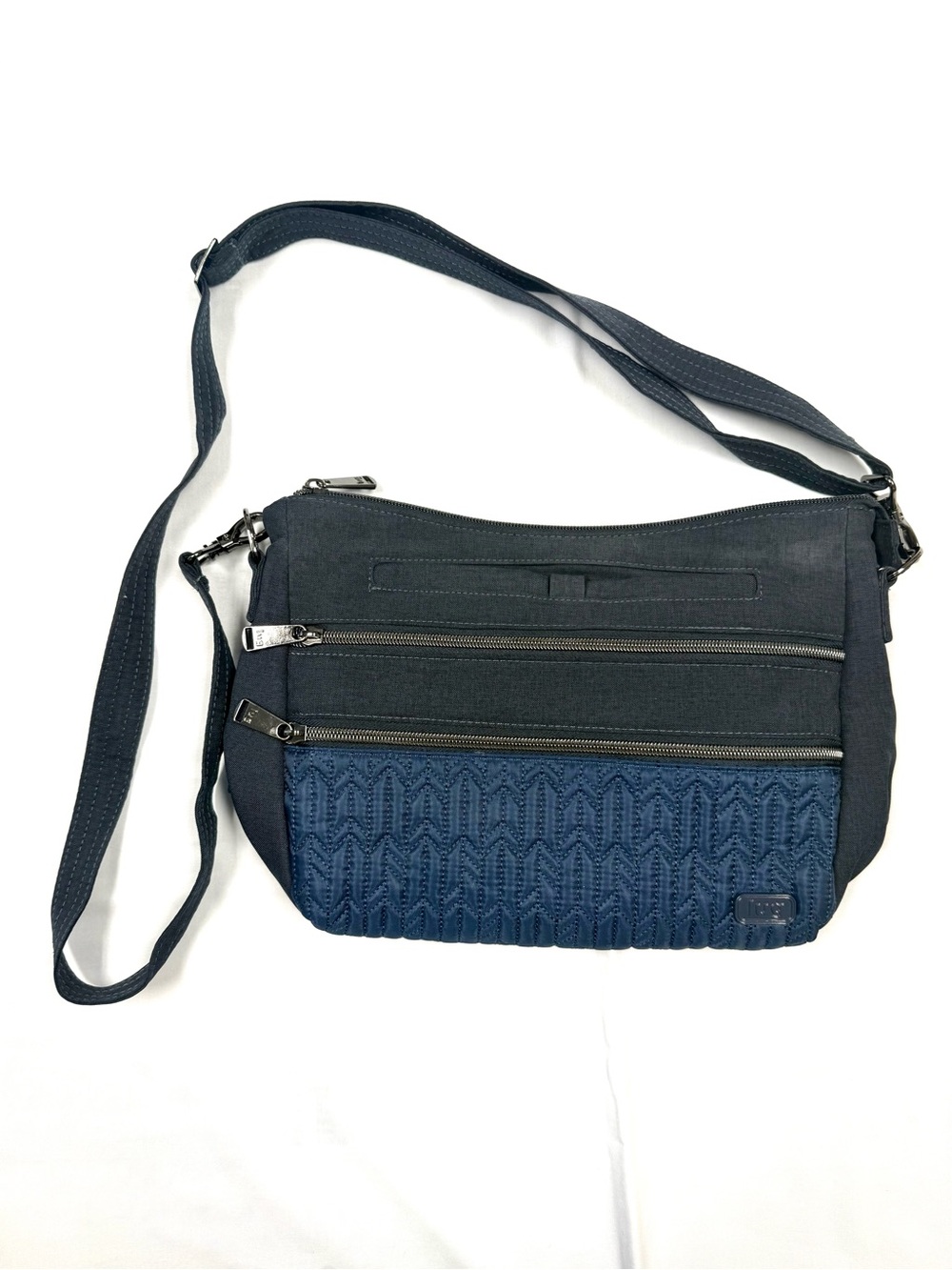 Lug Slider Crossbody Bag Navy Blue Quilted Travel Organizer Multi Pocket Purse